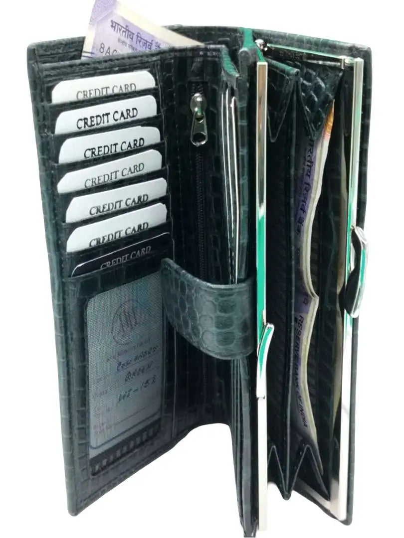 Women’s Premium Croco-Printed Multi-Compartment Purse